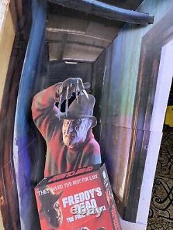 1991 Freddy's Dead Movie Advertisement Standee/cut-out. RARE