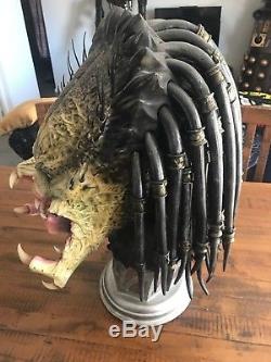 AVP WOLF Predator Life Size BUST Prop Replica SIDESHOW RARE ORIGINAL BOX VGC