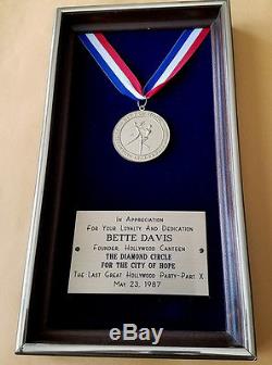 Bette Davis 1987 Received Original Hollywood Canteen City Of Hope Award Medal