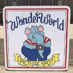 Beverly Hills Cop 3 SCREEN USED Movie Prop WONDER WORLD PICTURE SPOT Sign MURPHY