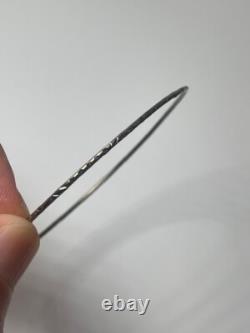 CATE BLANCHETT ORIGINAL'THE SHIPPING NEWS' Thin Silver Color Bangle