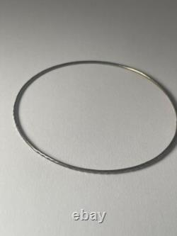 CATE BLANCHETT ORIGINAL'THE SHIPPING NEWS' Thin Silver Color Bangle