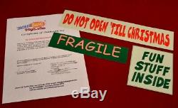 GRINCH Jim Carrey Prop WHO FLAG & MAIL, SIGNED PP Pic, Blu DVD, COA & More, UACC