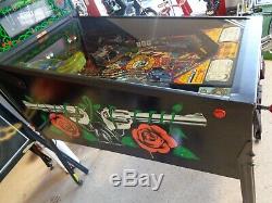 Guns N' Roses Pin Ball machine