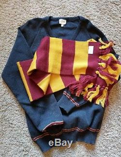 Harry potter screen used prop gryffindor school sweater and scarf