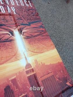 Huge Independence Day Canvas Store Display Great Condition