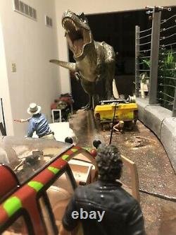 Iron Studios Jurassic Park Breakout Delivery Possible