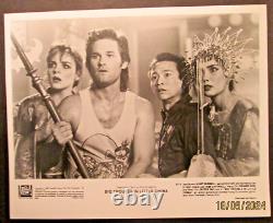 John Carpenterdir Kurt Russell (big Trouble Little China) Orig, Cast Photo