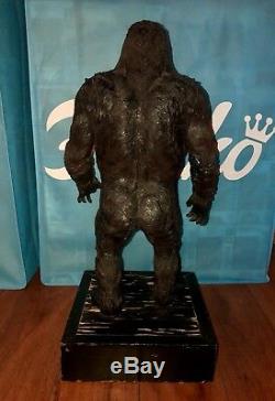 KING KONG 1976 DINO DE LAURENTIIS MAQUETTE / STATUE & NEWS PAPER 100 Made RARE