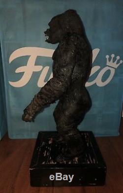 KING KONG 1976 DINO DE LAURENTIIS MAQUETTE / STATUE & NEWS PAPER 100 Made RARE