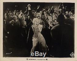 METROPOLIS (1927) Vintage original 8x10 still #933-3A / evil Maria incites riot