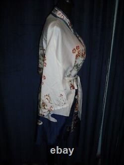 Marilyn Monroe Owned Worn 50's Blue & White Silk Kimono friend Sydney Guilaroff