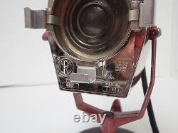 Mole-Richardson Mini-Mole Fresnel Tungsten Light (120-240 VAC)