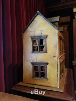 Original Screen Used Movie Prop Doll House From Peter Pan 2003 W. Jeremy Sumpter