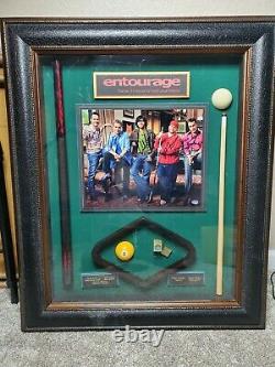 Original autographed Entourage full cast entertainment memorabilia w COA framed