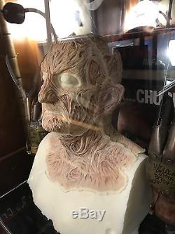 Robert Englund Freddy Krueger Kurtzman Made Face Prosthetics NOES Elm Street