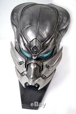 Stalker Predator Mask Prop Replica by Sideshow Collectibles