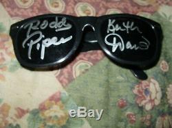 They Live Prop Box And Signed Sunglasses
