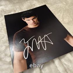 Twilight movie memorabilia Signed 8x10 Photos