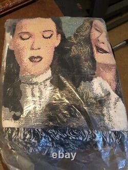 Wizard of Oz Tapestry Color Acrylic Throw Very Rare NIP
